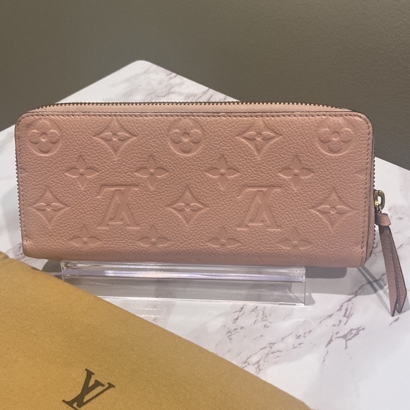 LOUIS VUITTON ✨PINK EMPREINTE WALLET - Picture 2 of 9
